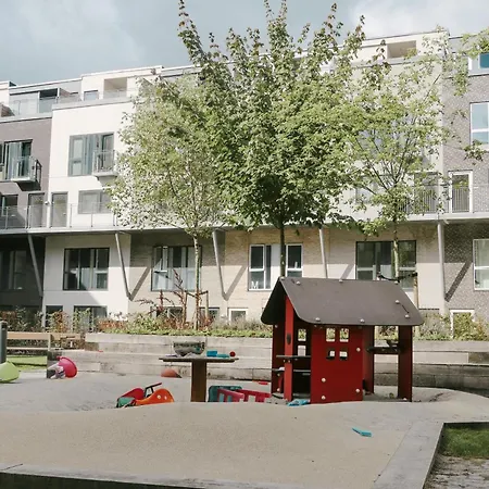 Beautiful 3-bed In Canal